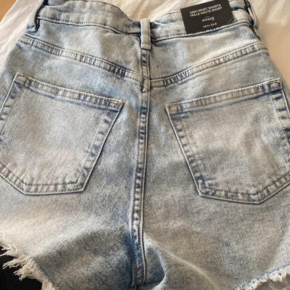 Woman’s denim shorts - Picture 7 of 7